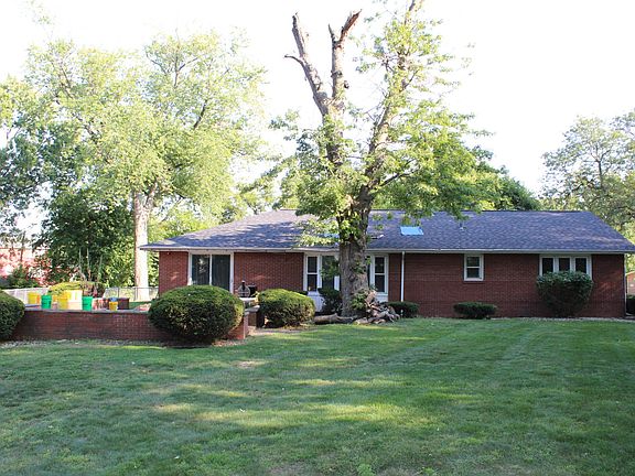 2nd image of 1020 E 153rd St