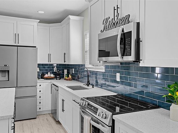 4th image of 2603 W SAINT CONRAD STREET