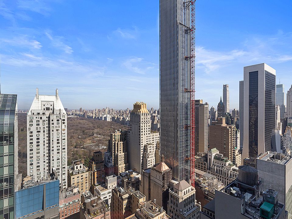 2nd image of 146 W 57th St #48DEF
