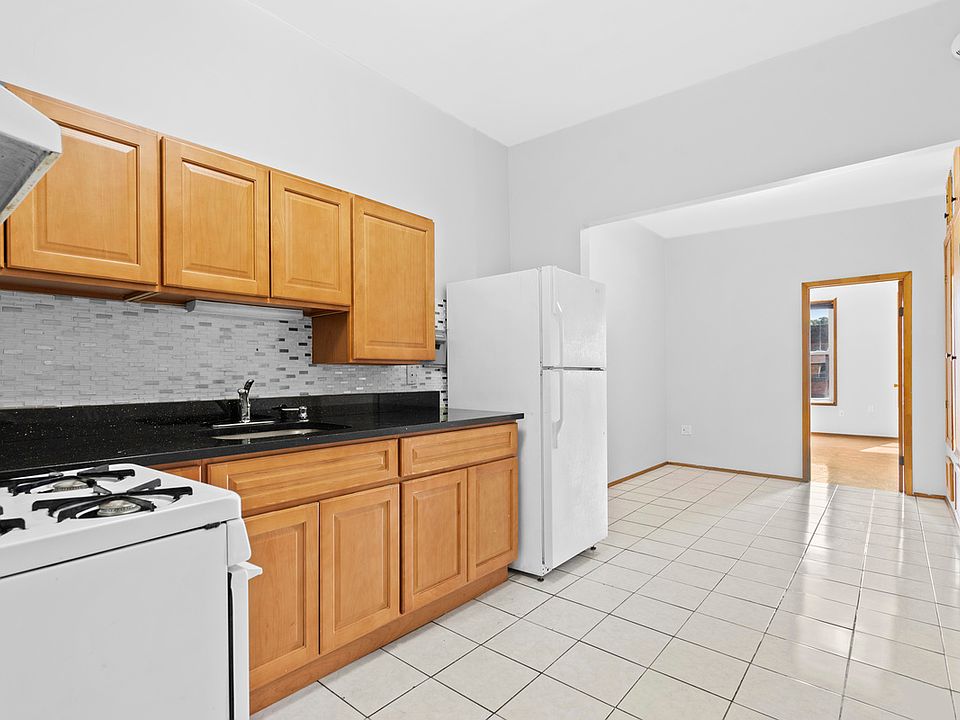 2nd image of 720 5th Ave APT 4L