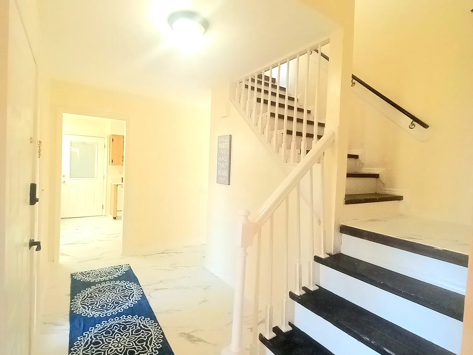 1304 Bender Ave — Photo 4