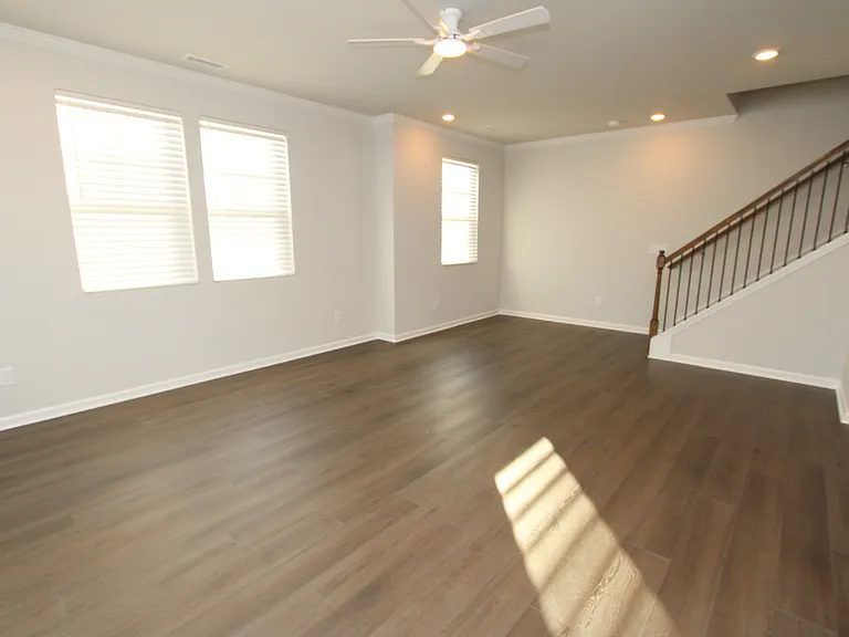 510 Light Oak Way — Photo 6