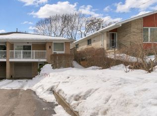 257 Woodsworth Rd, Toronto, ON M2L2T5