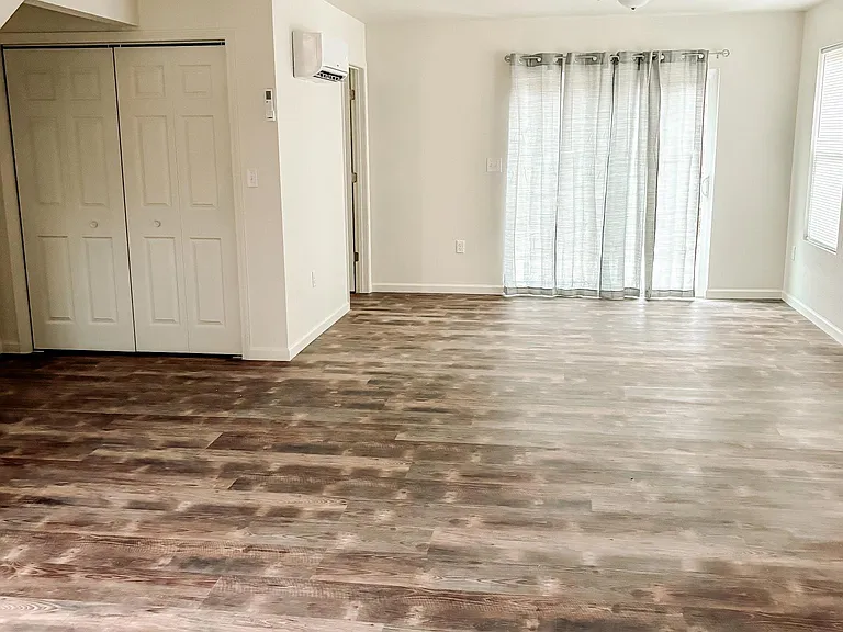 405 Hillcrest Dr #A — Photo 5