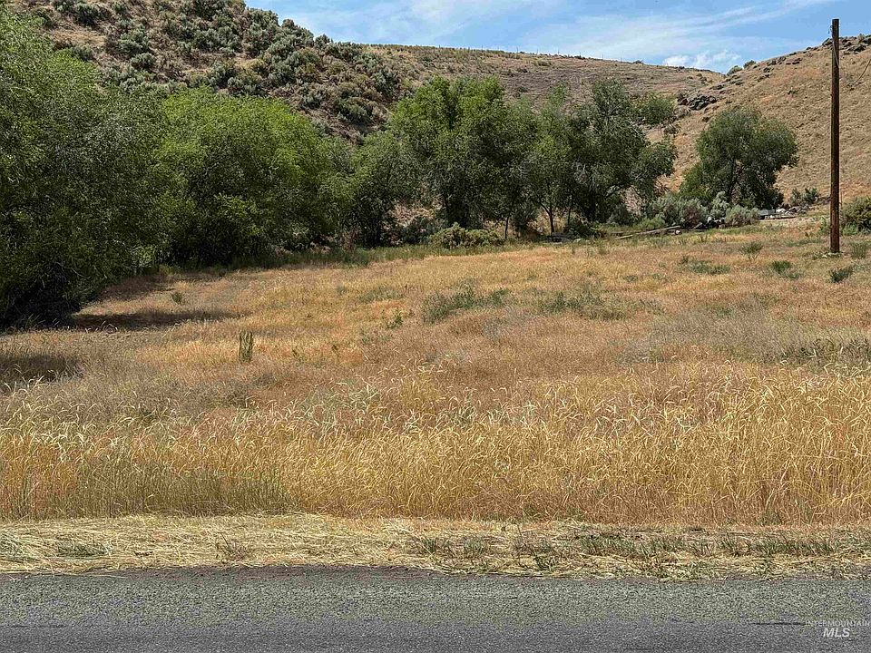 2nd image of Bell Rapids Rd