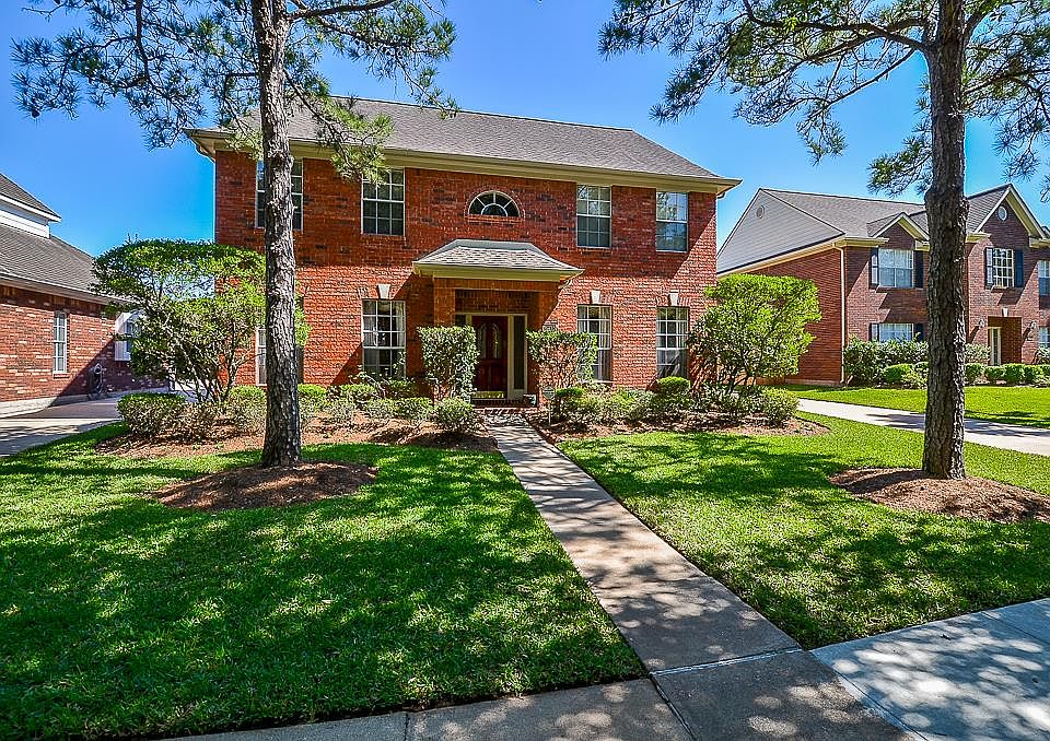 1st image of 16715 Chestnut Meadow Ct