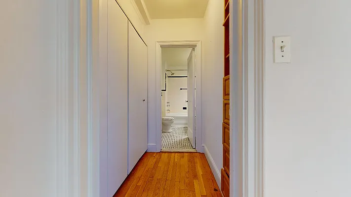 Rented by Bond New York | media 6