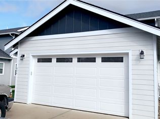 634 E St #101, Blaine, WA 98230