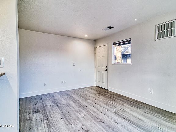 5th image of 2245 Kietzke Ln APT B