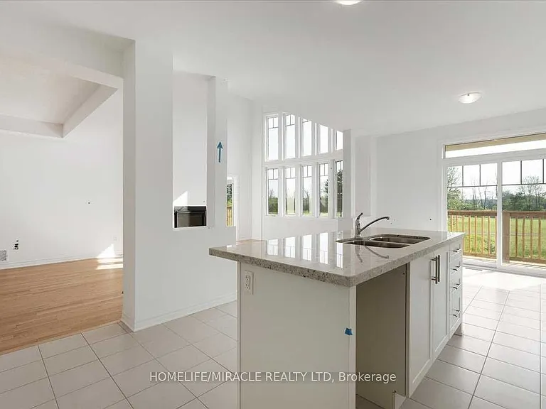 140 Country Club Dr — Photo 11