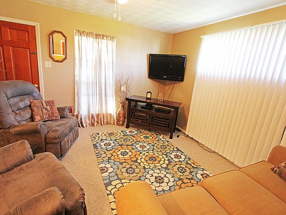 2nd image of 5560 Niagara Dr