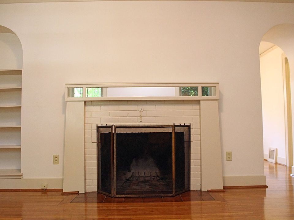 Building Photo 5