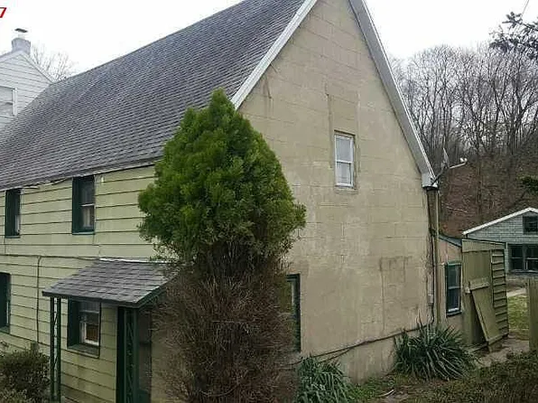 518 E Hancock St, Saint Clair, PA 17970