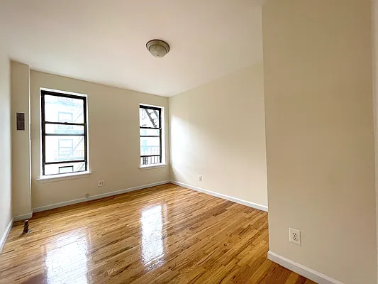 Rented by Bohemia Realty Group | media 18