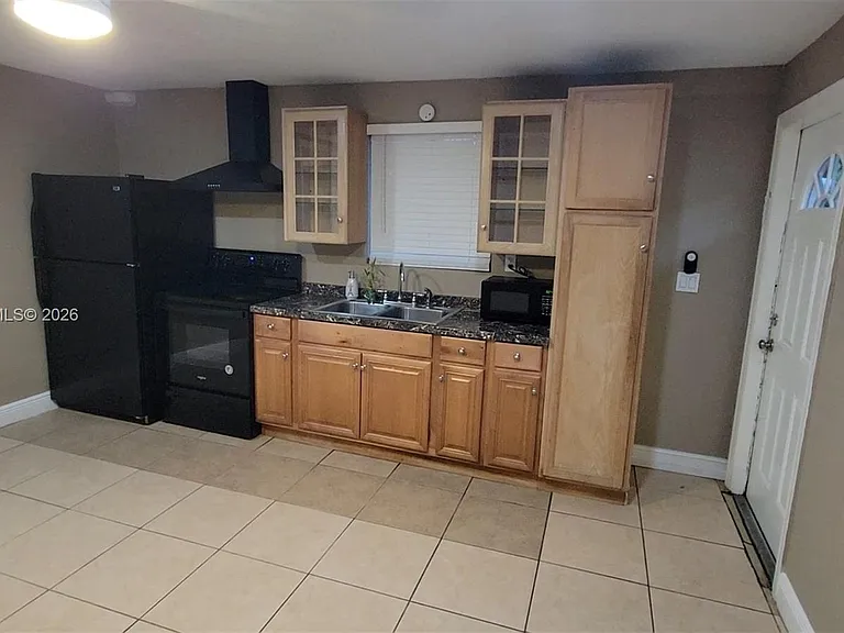 1115 SW 25th Ave #B — Photo 6