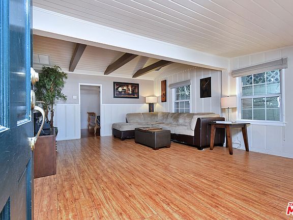 5th image of 4709 Camellia Ave
