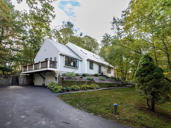 54 Lakeview Terrace, Westbrook, CT 06498