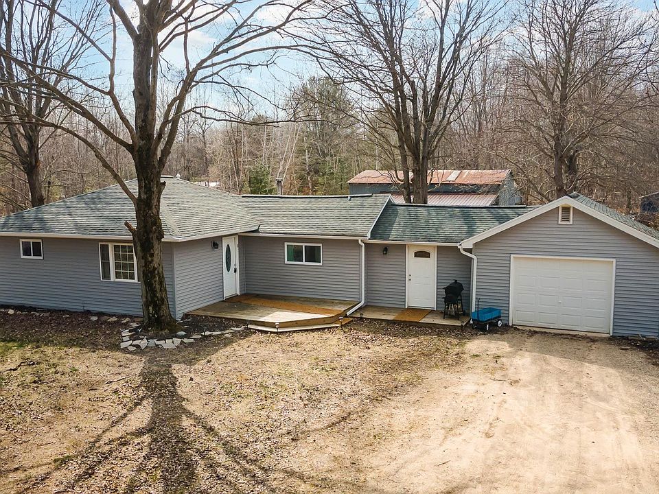1305 N Coleman Rd, Shepherd, MI 48883 Zillow