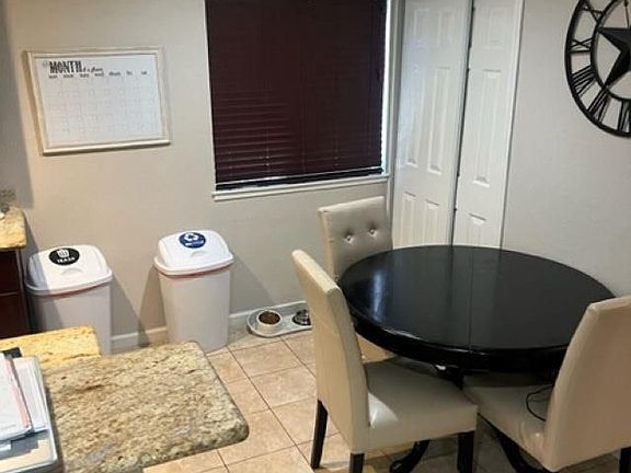 5th image of 1814 Cole Ave APT 1