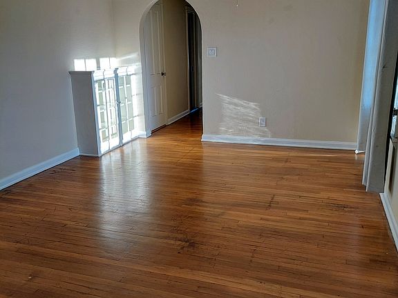 4th image of 500 1/2 Mound Ave APT 4