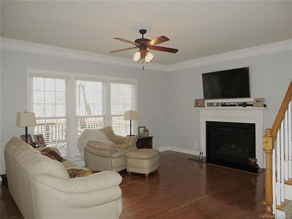 5th image of 312 Inland Cove Ct