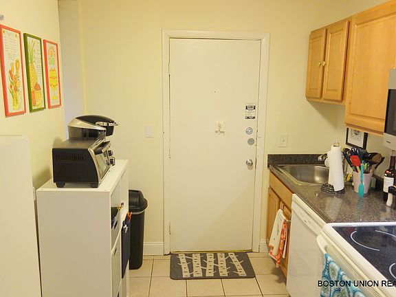 3rd image of 42 Symphony Road # Fl 3rd