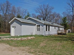 20316 Almy Rd, Howard City, MI 49329