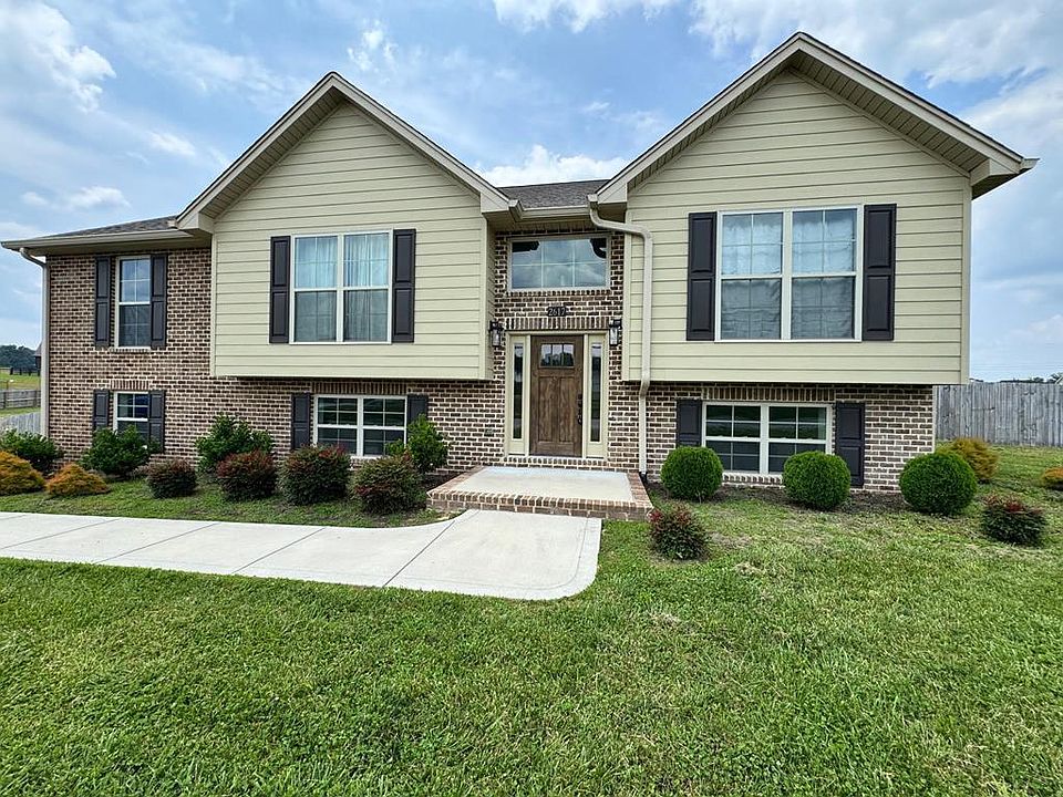 1st image of 2617 Spring Arbor Ct