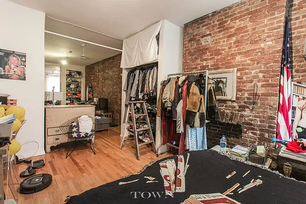 Rented by Town Residential | media 28