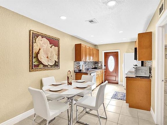 2nd image of 2349 Seminole Blvd
