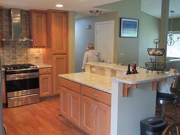 3rd image of 2323 54th St NW
