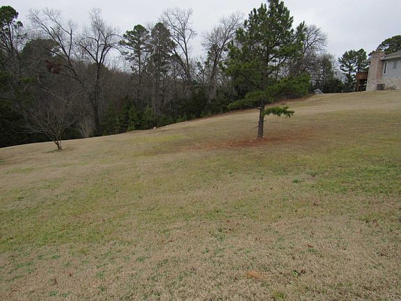 5th image of 185 Nathan Dr