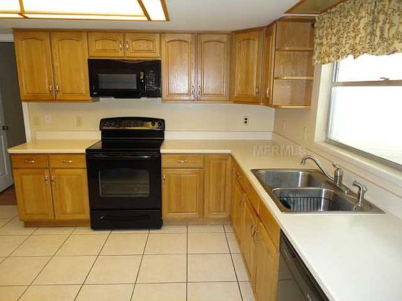 2nd image of 411 Timbercove Cir
