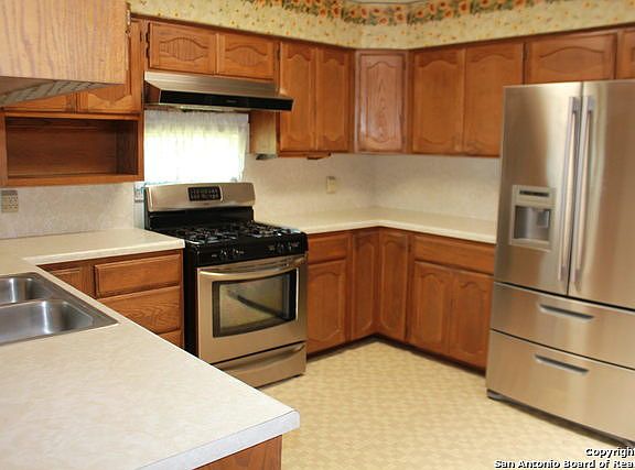 5th image of 1842 Rayburn Dr