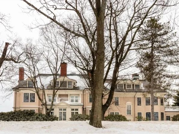 100 Pond St APT 9, Jamaica Plain, MA 02130