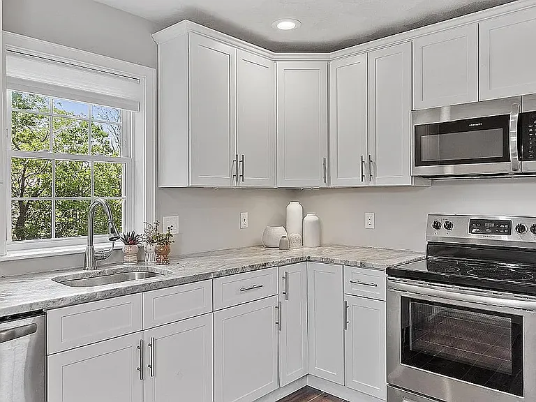 25 Hopkins St #2 — Photo 8