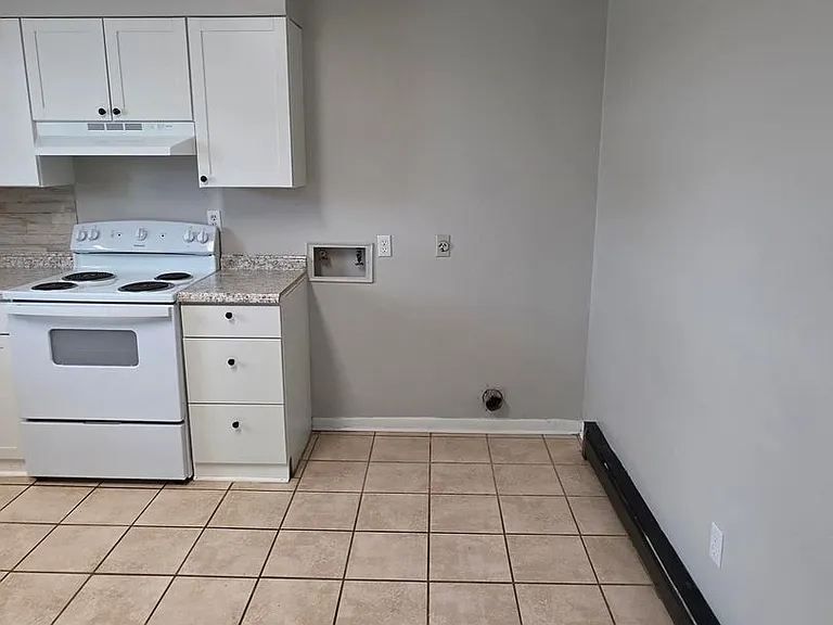 144 Orchard Rd — Photo 4