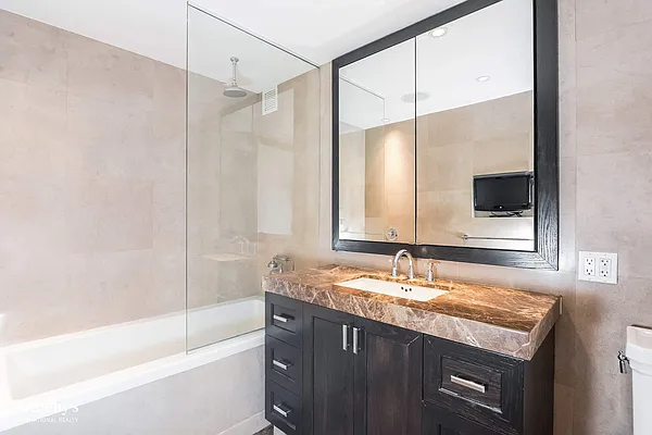 Rented by Sotheby's International Realty | media 26