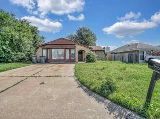5717 NW Briarwood Dr, Lawton, OK 73505