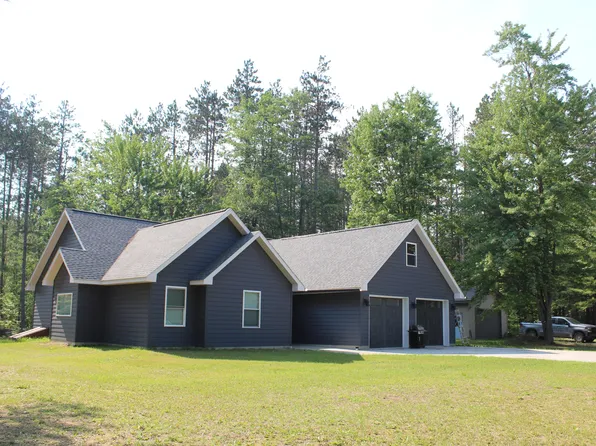 1105 Lone Pine Dr, Fairview, MI 48621