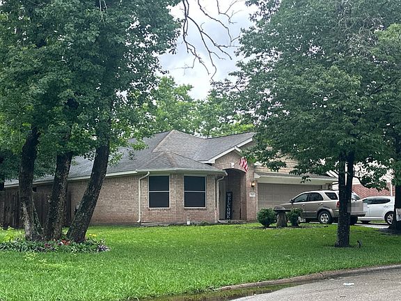 3rd image of 334 Harbor Mist Dr