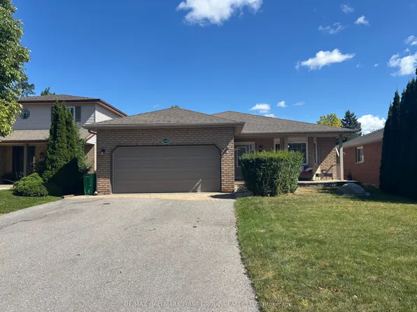 640 Pinewood Dr, Peterborough, ON K9K 1L2