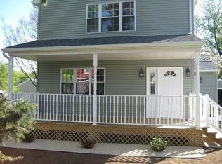 910 Orchard Ave, Croydon, PA 19021