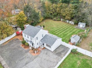 884 Parker St, Springfield, MA 01129