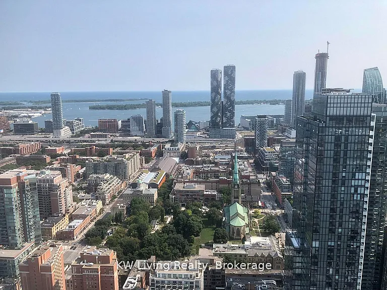 88 Queen St E #5609 — Photo 2