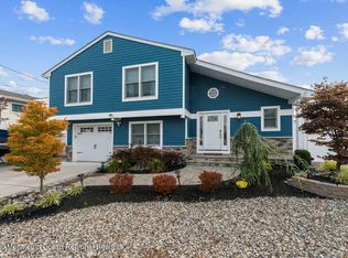 31 Anchorage Dr, Toms River, NJ