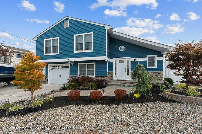 31 Anchorage Dr photo 1