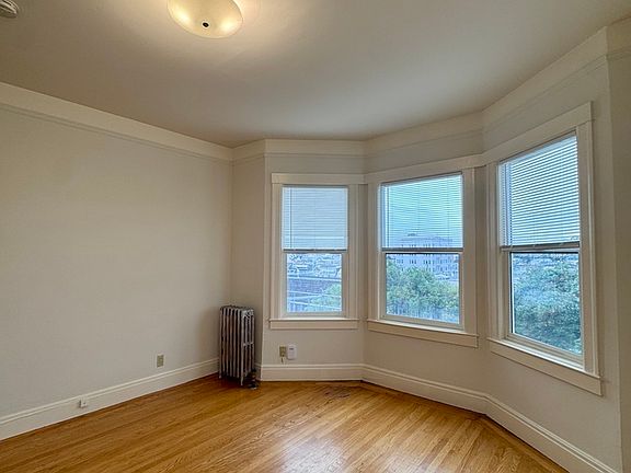 4th image of 3104 Sacramento St APT 12