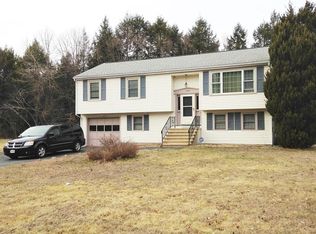 120-122 Logtown Rd, Amherst, MA 01002