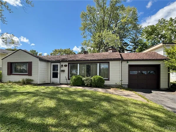109 Terrace Cir, Syracuse, NY 13214